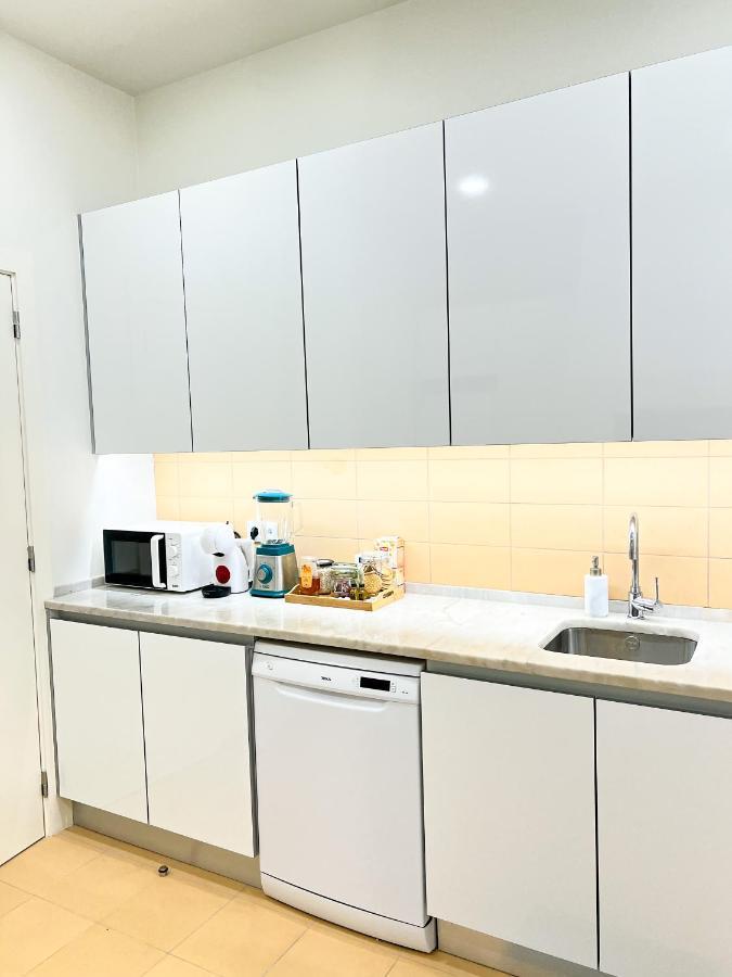 Cozy Room With Shared Bathroom On Rua Augusta Lisboa Exterior foto