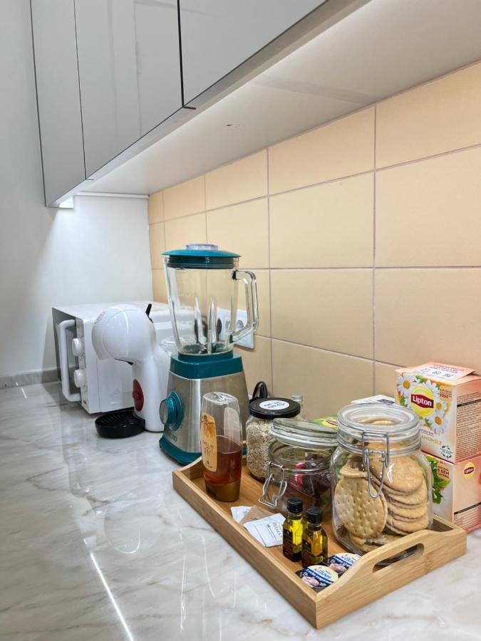 Cozy Room With Shared Bathroom On Rua Augusta Lisboa Exterior foto